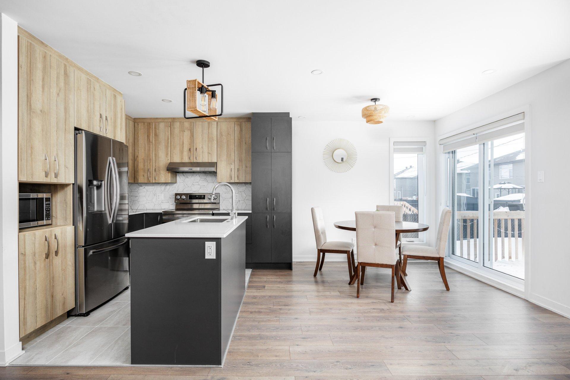 









3260


Rue du Riesling

,
Sainte-Marthe-sur-le-Lac,




QC
J0N1P0

