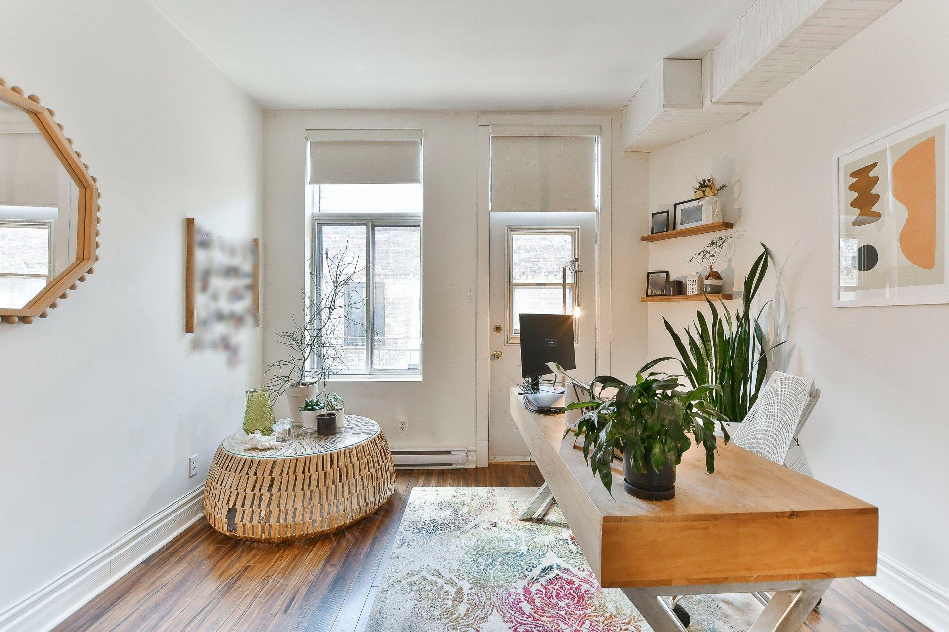 









3533


Rue Ste-Catherine E.

, A,
Montréal (Mercier/Hochelaga-Maisonneuve),




QC
H1W2E4

