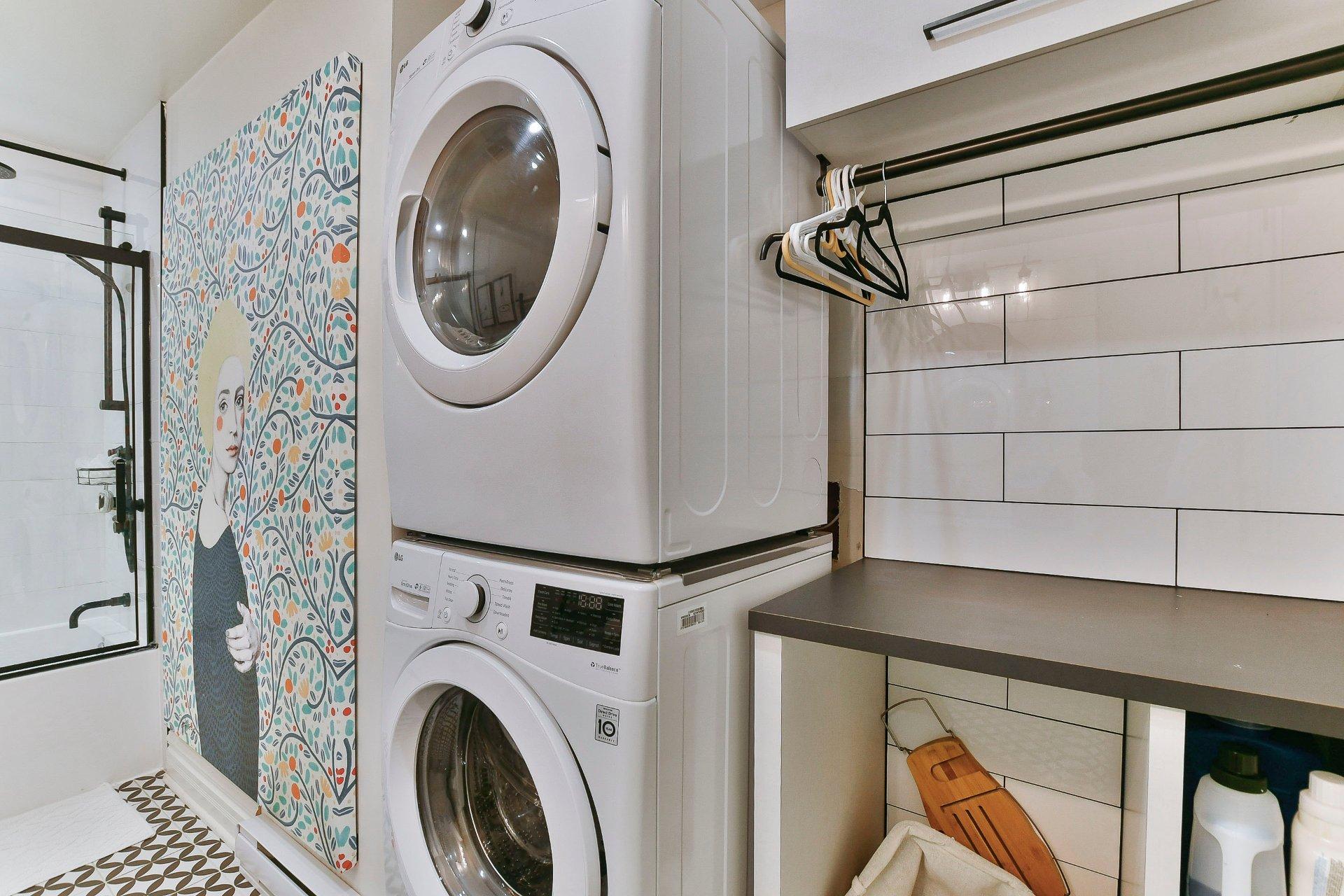 









3533


Rue Ste-Catherine E.

, A,
Montréal (Mercier/Hochelaga-Maisonneuve),




QC
H1W2E4

