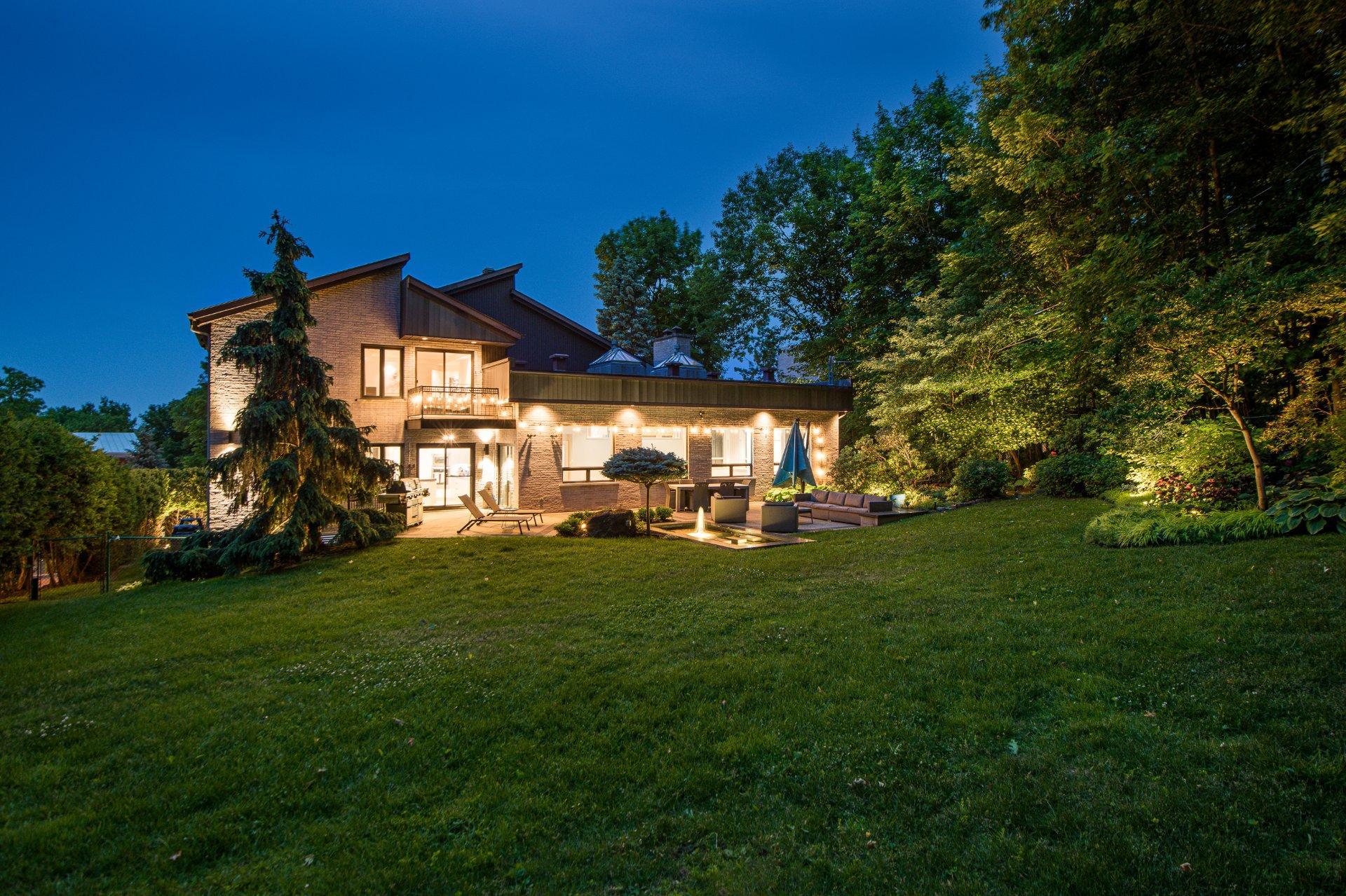









1495


Rue des Alouettes

,
Saint-Bruno-de-Montarville,




QC
J3V6E4

