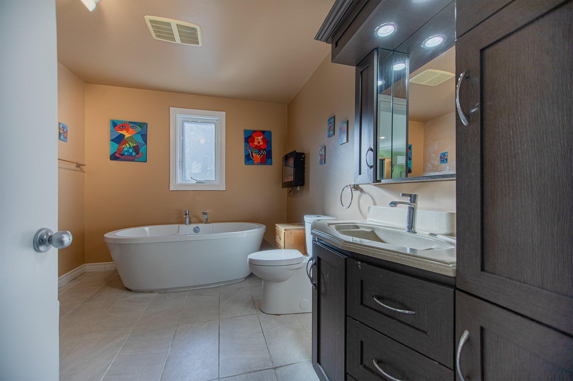 









700


Rue des Pâquerettes

,
Chertsey,




QC
J0K3K0


