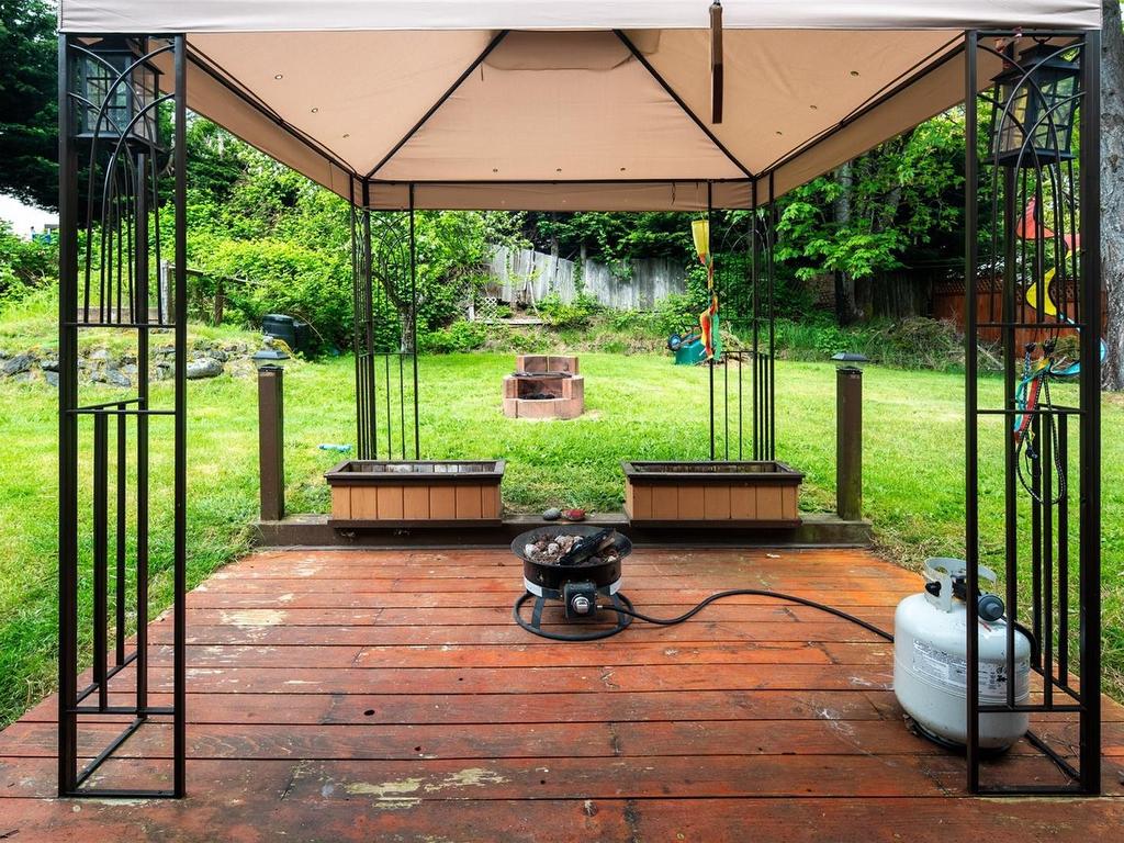 









2338


Galena

Rd,
Sooke,




BC
V9Z 0M4


