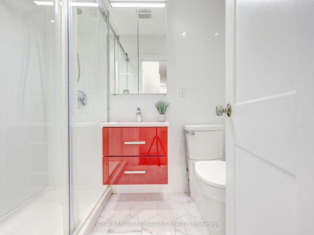 









40


Cavell

Avenue,
Toronto,




ON
M8V 1P2

