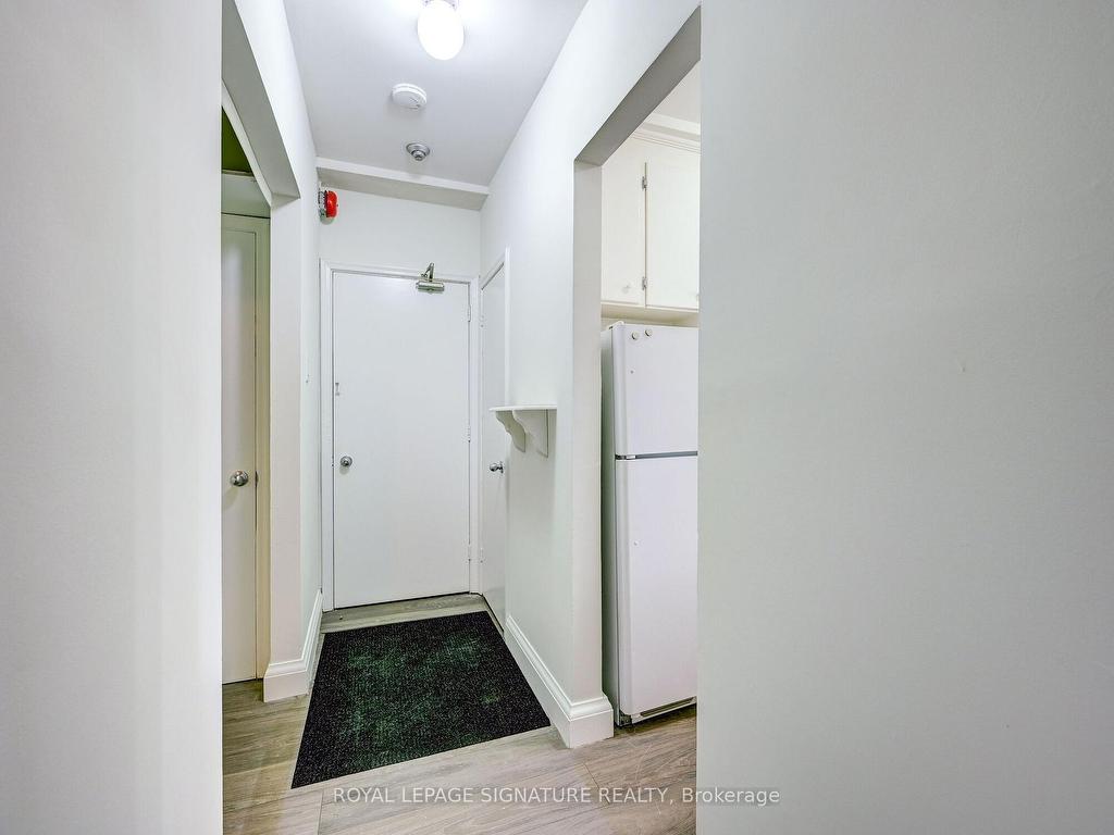 









40


Cavell

Avenue,
Toronto,




ON
M8V 1P2

