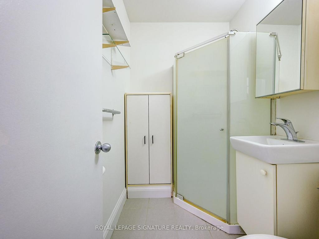 









40


Cavell

Avenue,
Toronto,




ON
M8V 1P2


