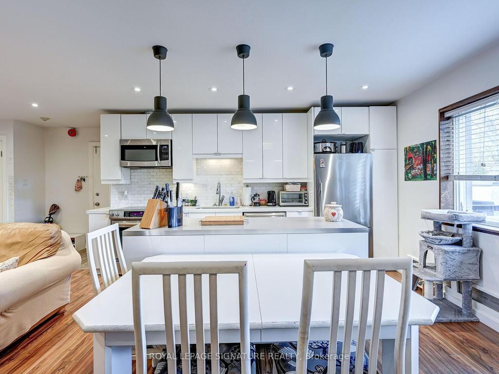 









40


Cavell

Avenue,
Toronto,




ON
M8V 1P2

