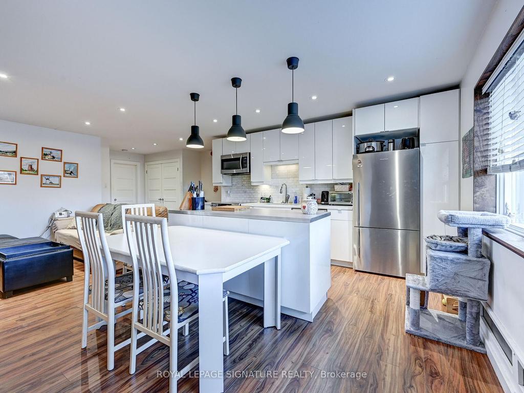 









40


Cavell

Avenue,
Toronto,




ON
M8V 1P2

