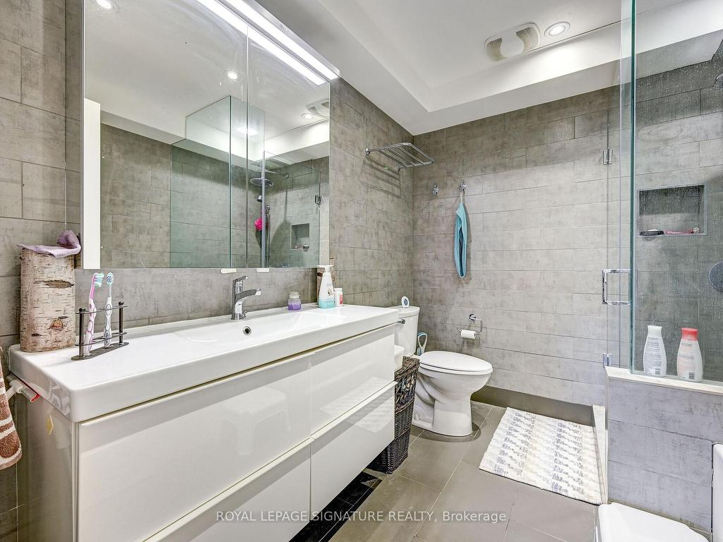 









40


Cavell

Avenue,
Toronto,




ON
M8V 1P2

