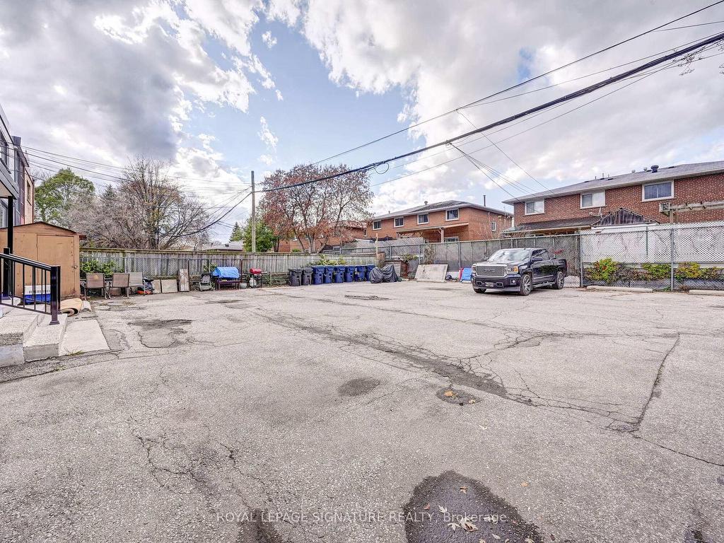 









40


Cavell

Avenue,
Toronto,




ON
M8V 1P2

