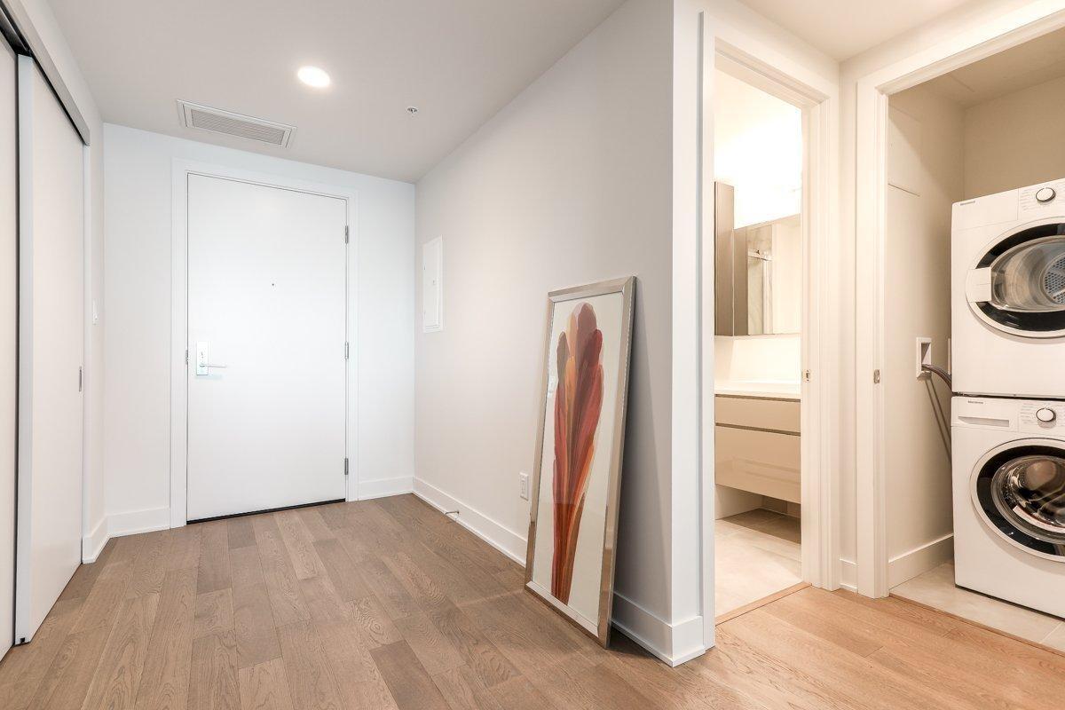 









1288


Rue St-Antoine O.

, 905,
Montréal (Ville-Marie),




QC
H3C0X6


