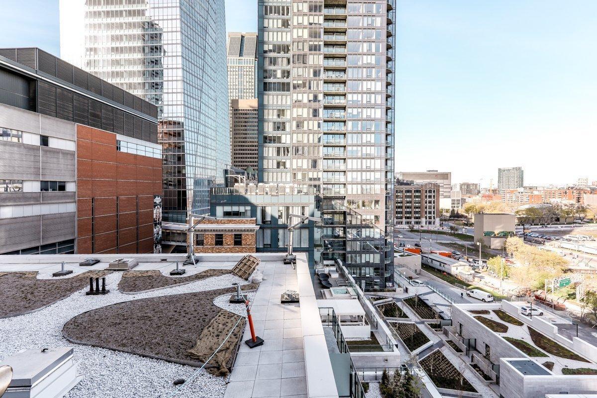 









1288


Rue St-Antoine O.

, 905,
Montréal (Ville-Marie),




QC
H3C0X6

