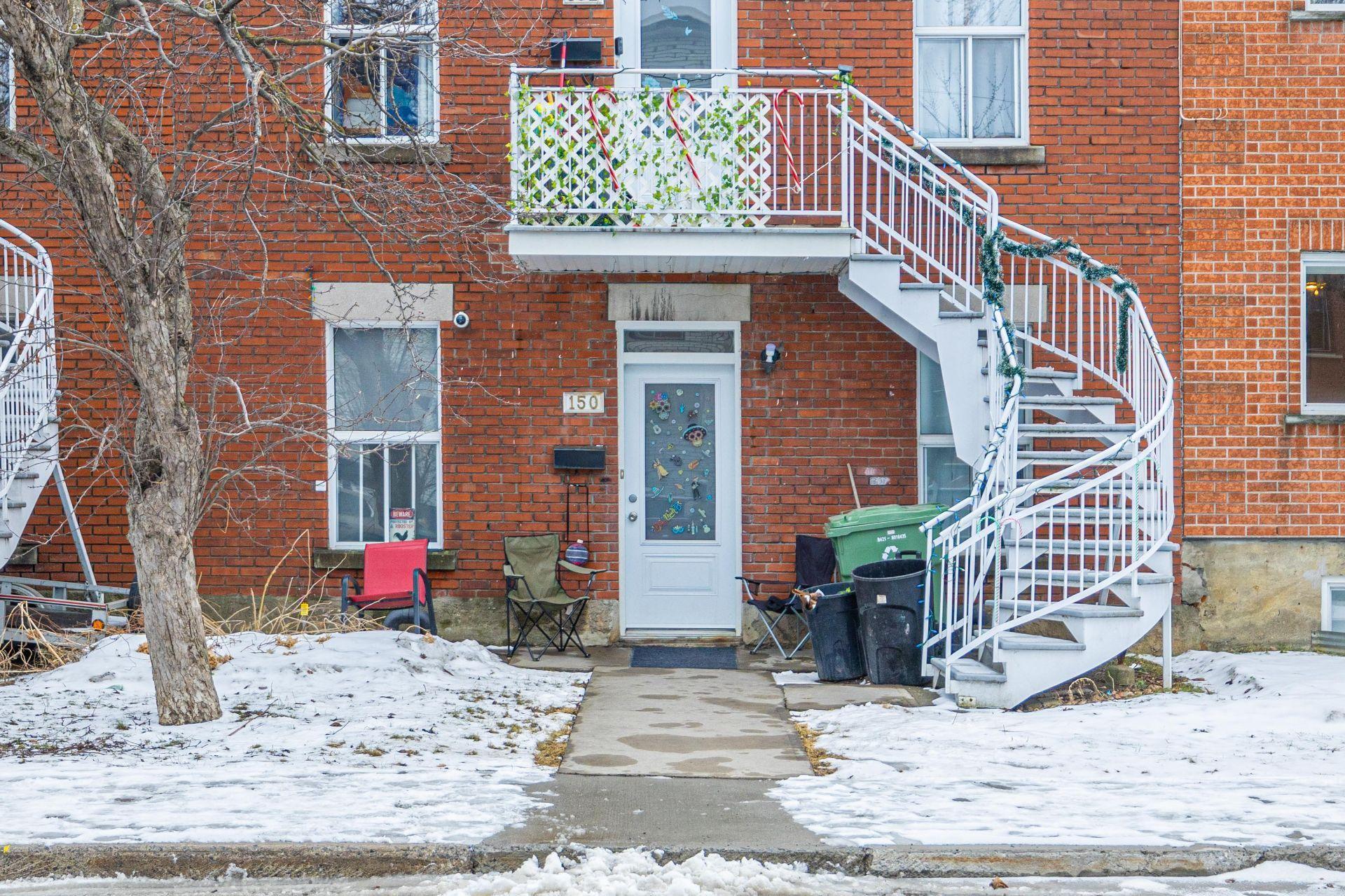 









146

 - 152


Av. St-Pierre

,
Montréal (Lachine),




QC
H8R1P2

