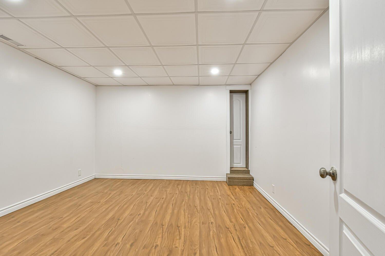 









2659

 - 2661


Ch. du Village

,
Saint-Adolphe-d'Howard,




QC
J0T2B0

