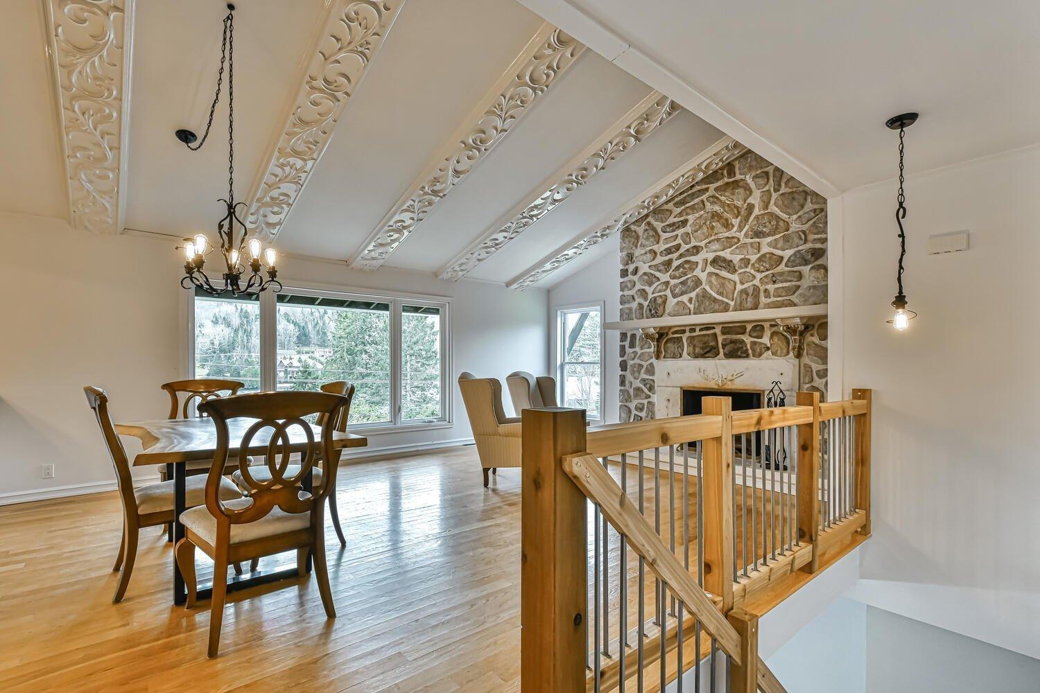 









2659

 - 2661


Ch. du Village

,
Saint-Adolphe-d'Howard,




QC
J0T2B0

