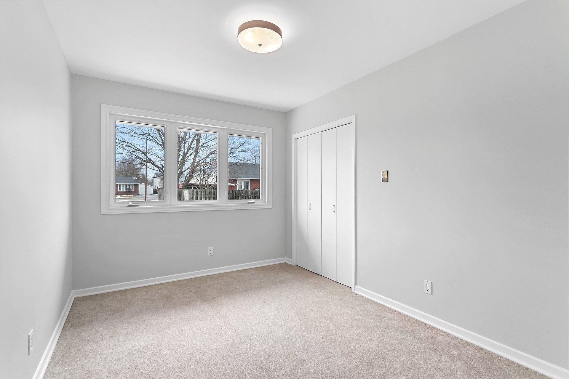 









225


Rue Willow

,
Shawville,




QC
J0X2Y0

