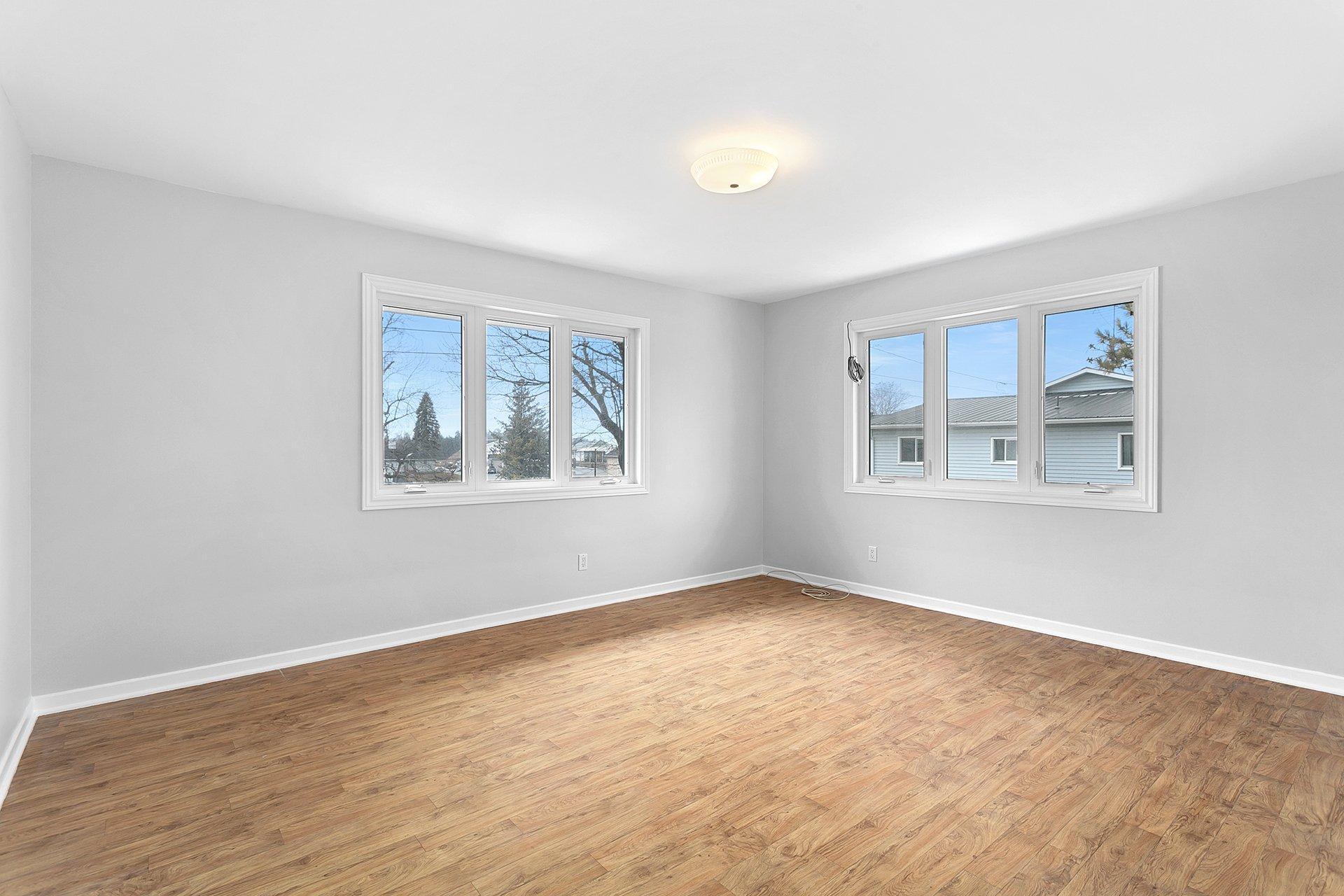 









225


Rue Willow

,
Shawville,




QC
J0X2Y0

