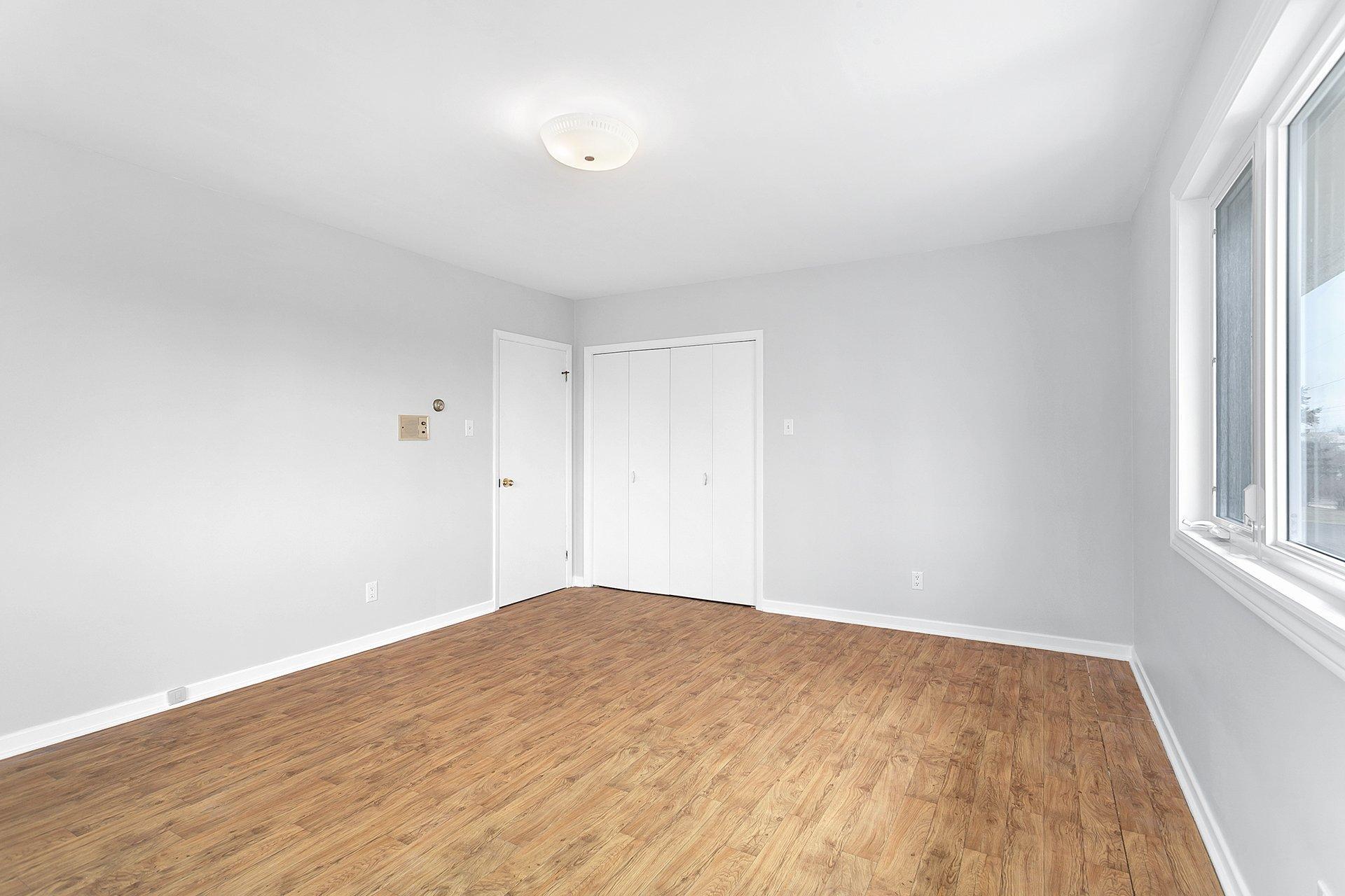 









225


Rue Willow

,
Shawville,




QC
J0X2Y0

