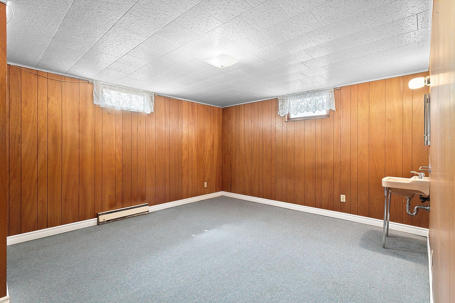 









225


Rue Willow

,
Shawville,




QC
J0X2Y0

