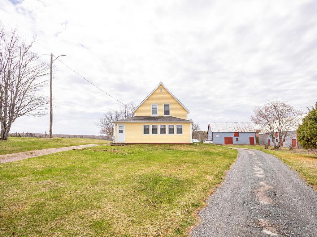 












2395 Iona Road

,
Iona,




PE
C0A 1A0

