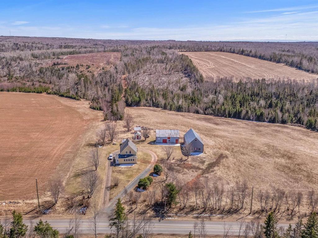 












2395 Iona Road

,
Iona,




PE
C0A 1A0

