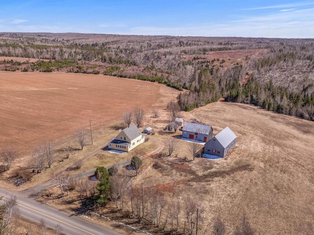 












2395 Iona Road

,
Iona,




PE
C0A 1A0

