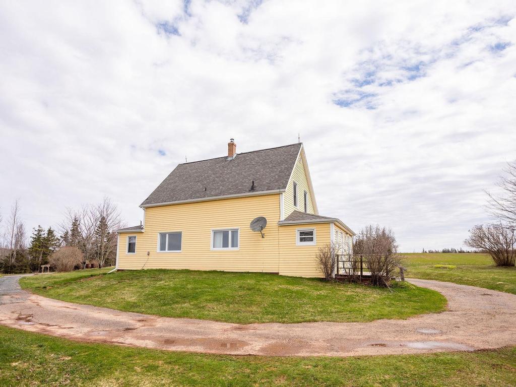 












2395 Iona Road

,
Iona,




PE
C0A 1A0

