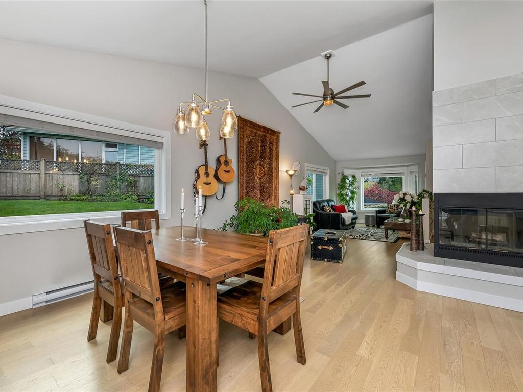 









317


Gull

Rd,
View Royal,




BC
V9B 1L3

