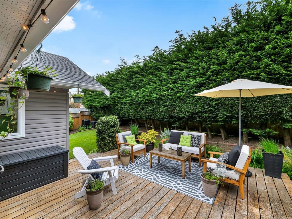









317


Gull

Rd,
View Royal,




BC
V9B 1L3

