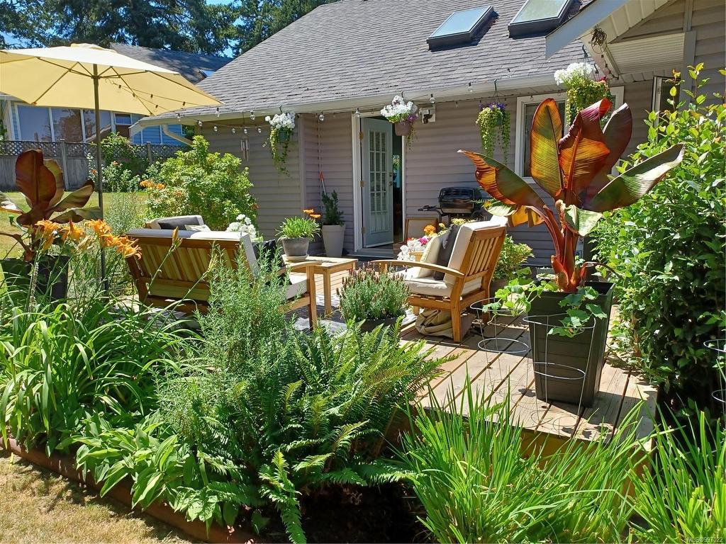 









317


Gull

Rd,
View Royal,




BC
V9B 1L3

