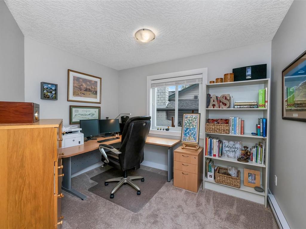









317


Gull

Rd,
View Royal,




BC
V9B 1L3


