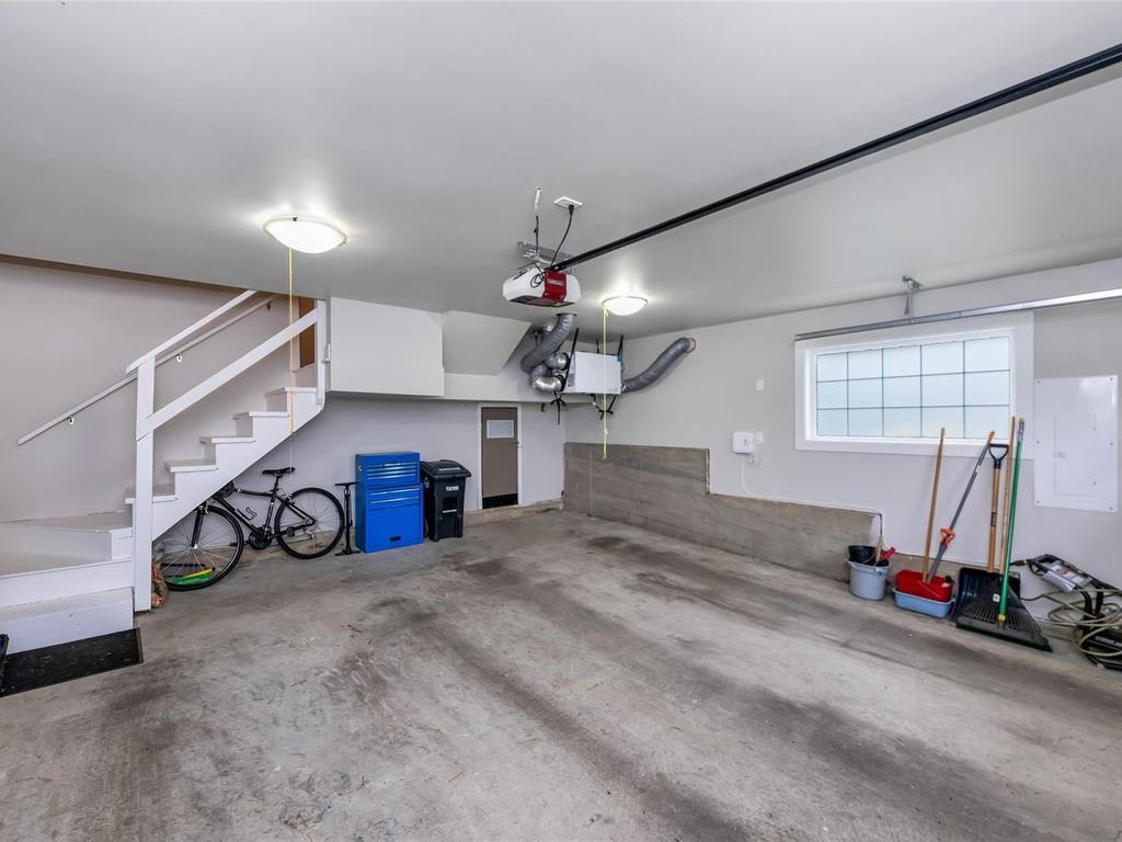 









317


Gull

Rd,
View Royal,




BC
V9B 1L3

