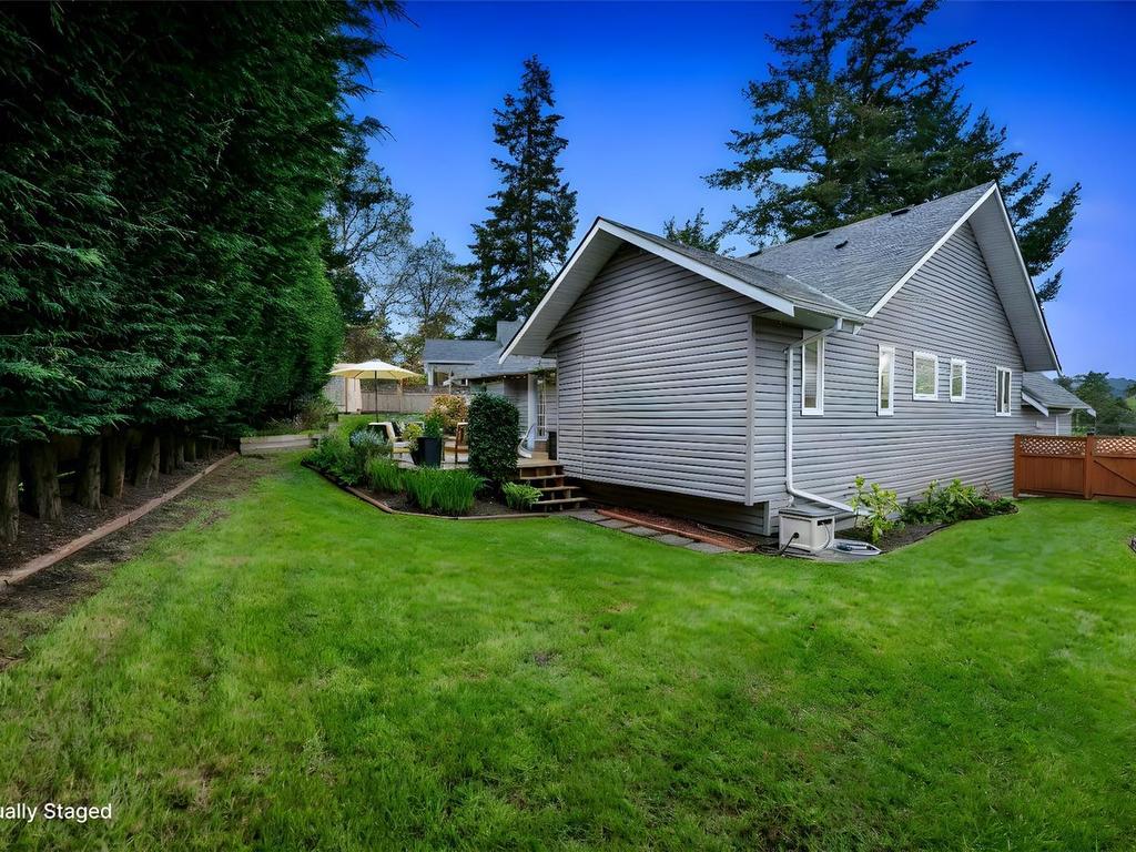









317


Gull

Rd,
View Royal,




BC
V9B 1L3

