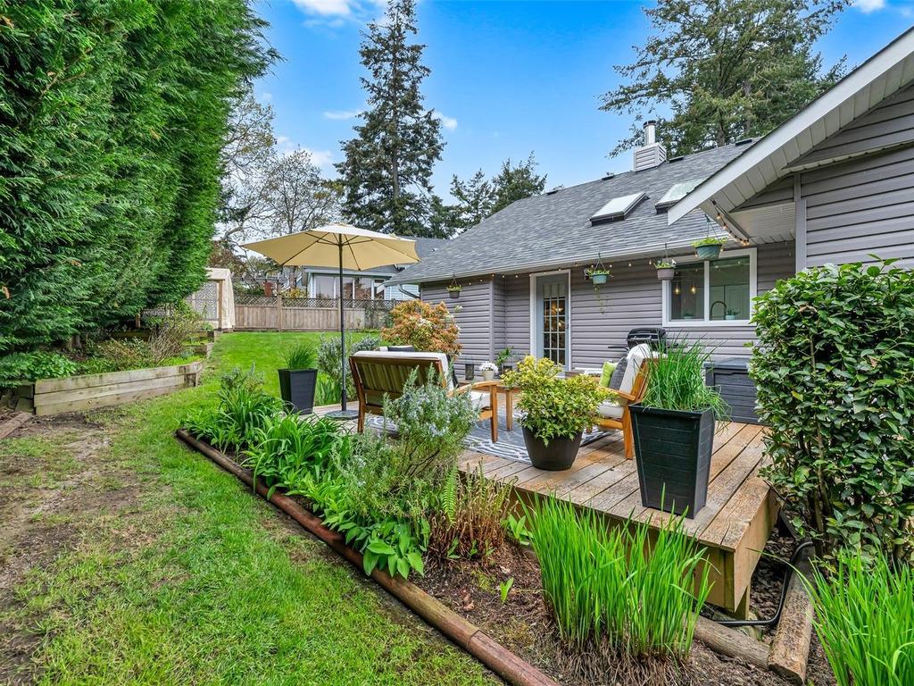 









317


Gull

Rd,
View Royal,




BC
V9B 1L3

