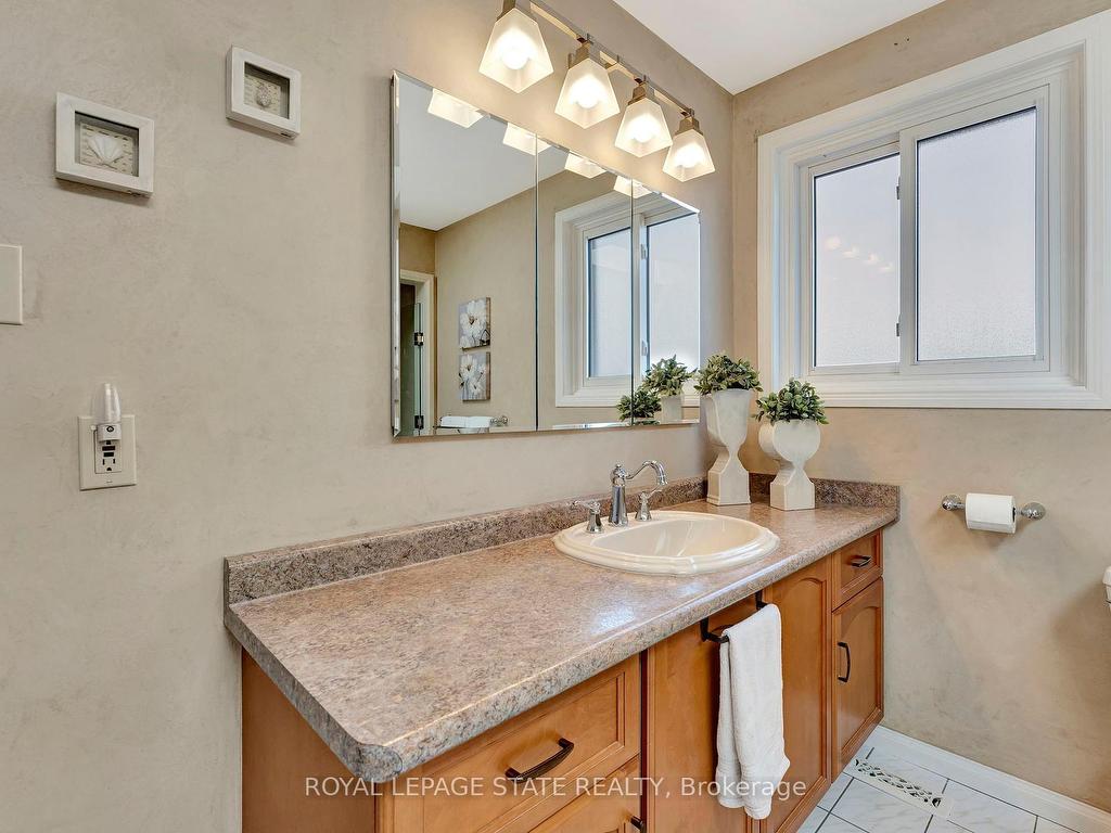 









50


Ossington

Drive,
Hamilton,




ON
L8W 3S4

