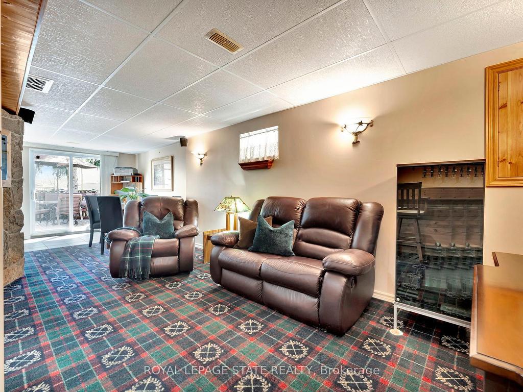 









50


Ossington

Drive,
Hamilton,




ON
L8W 3S4

