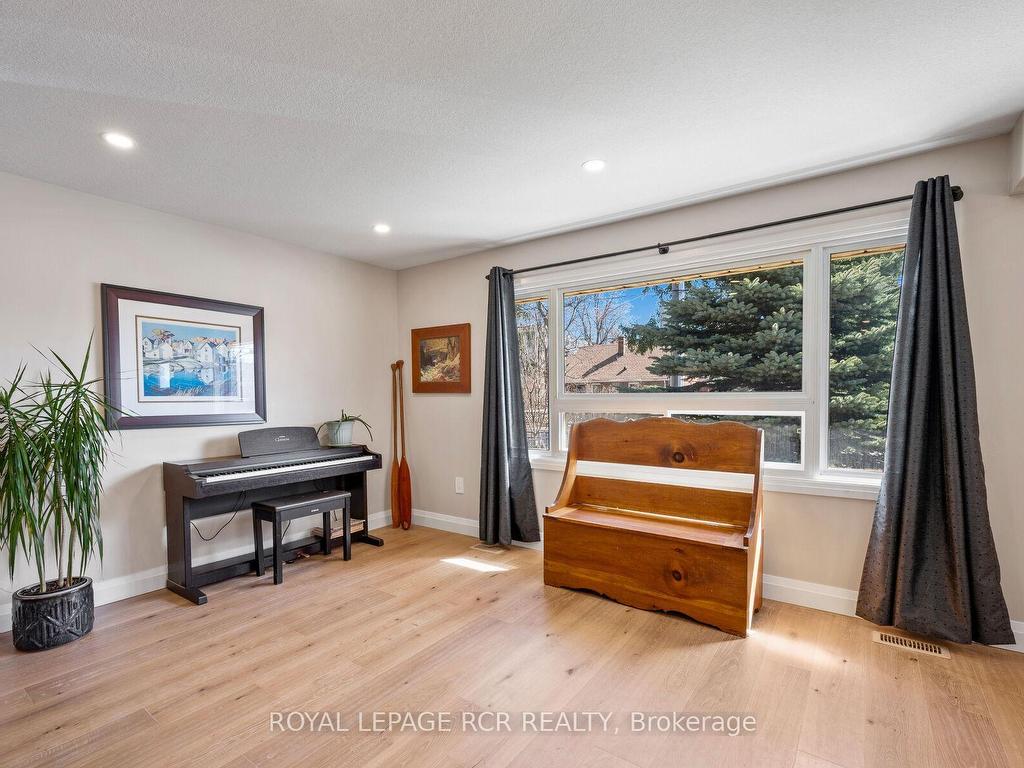 









10


Faulkner

Street,
Orangeville,




ON
L9W 2G3

