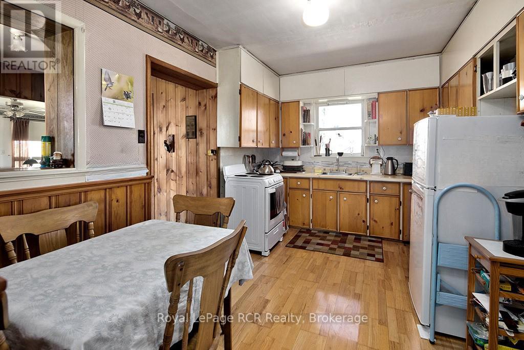 












573648 57B ROAD

,
Grey Highlands,







Ontario
N0C1A0

