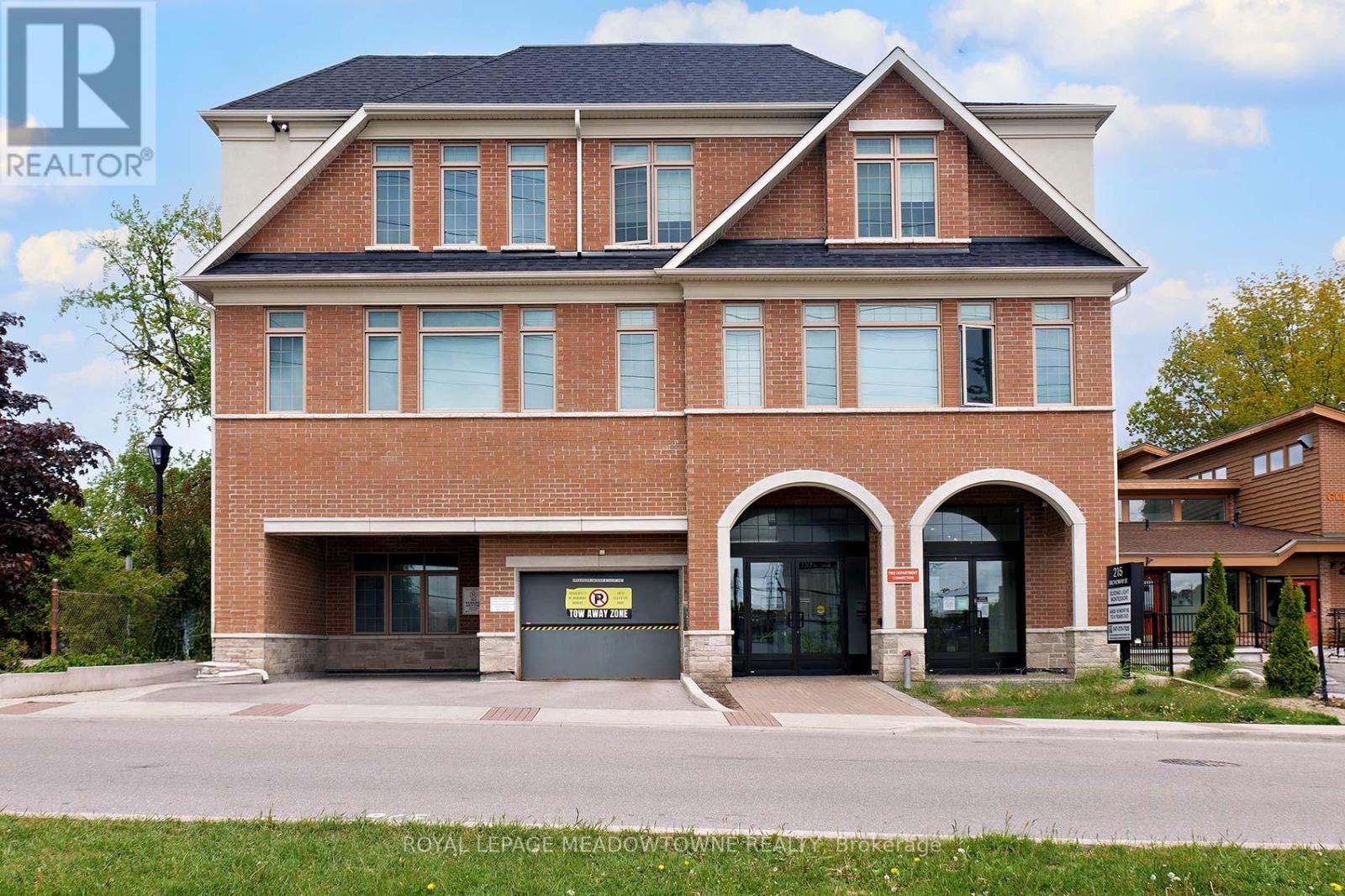 












207 - 215 BROADWAY STREET

,
Mississauga,




Ontario
L5M1J1

