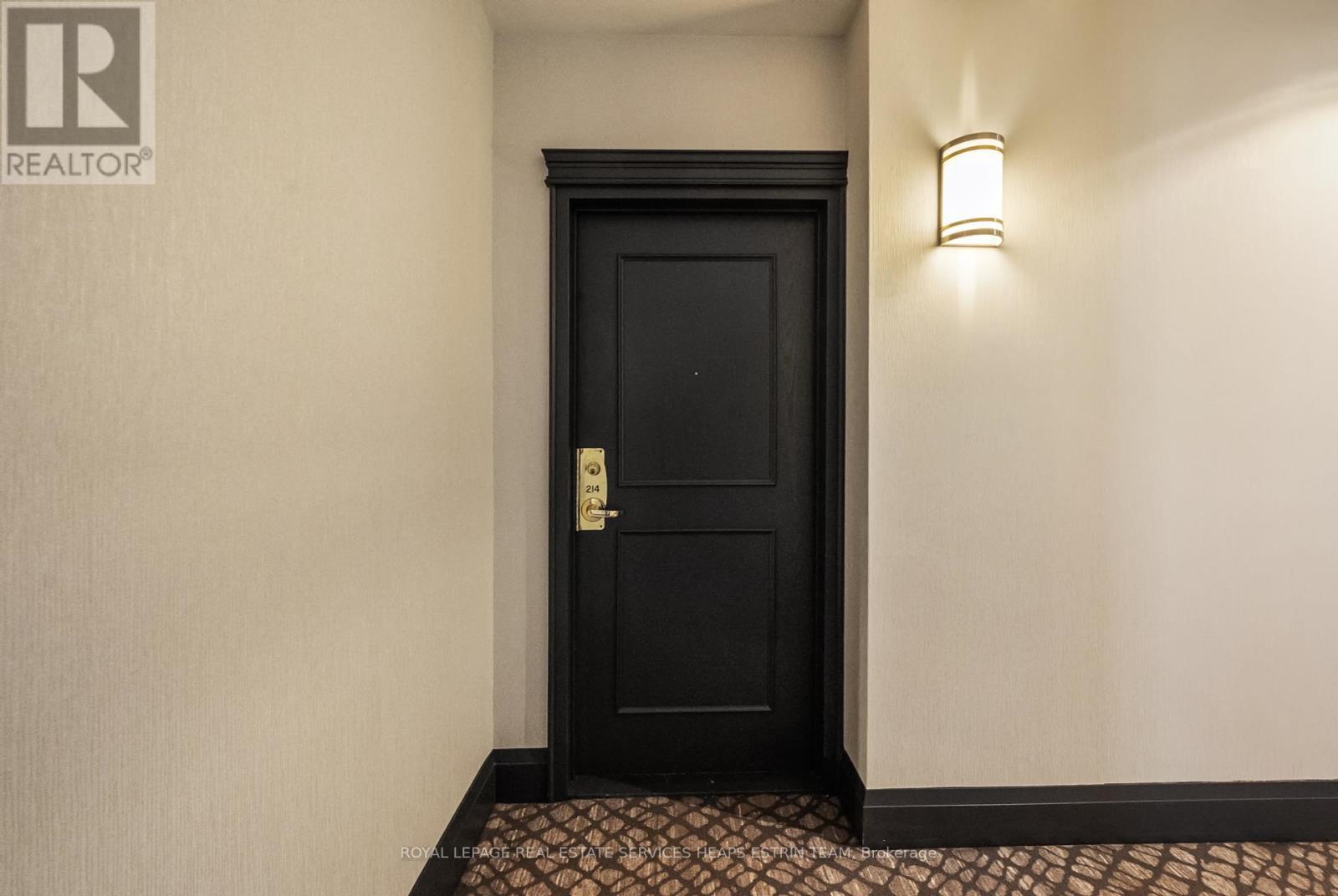 












214 - 1231 YONGE STREET

,
Toronto,




Ontario
M4T2T8

