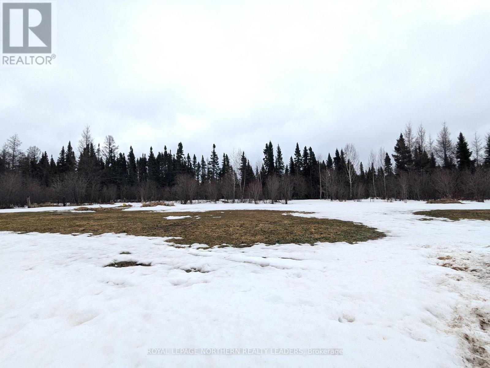 












621 LEVEQUE ROAD

,
Fauquier-Strickland,




Ontario
P0L1G0

