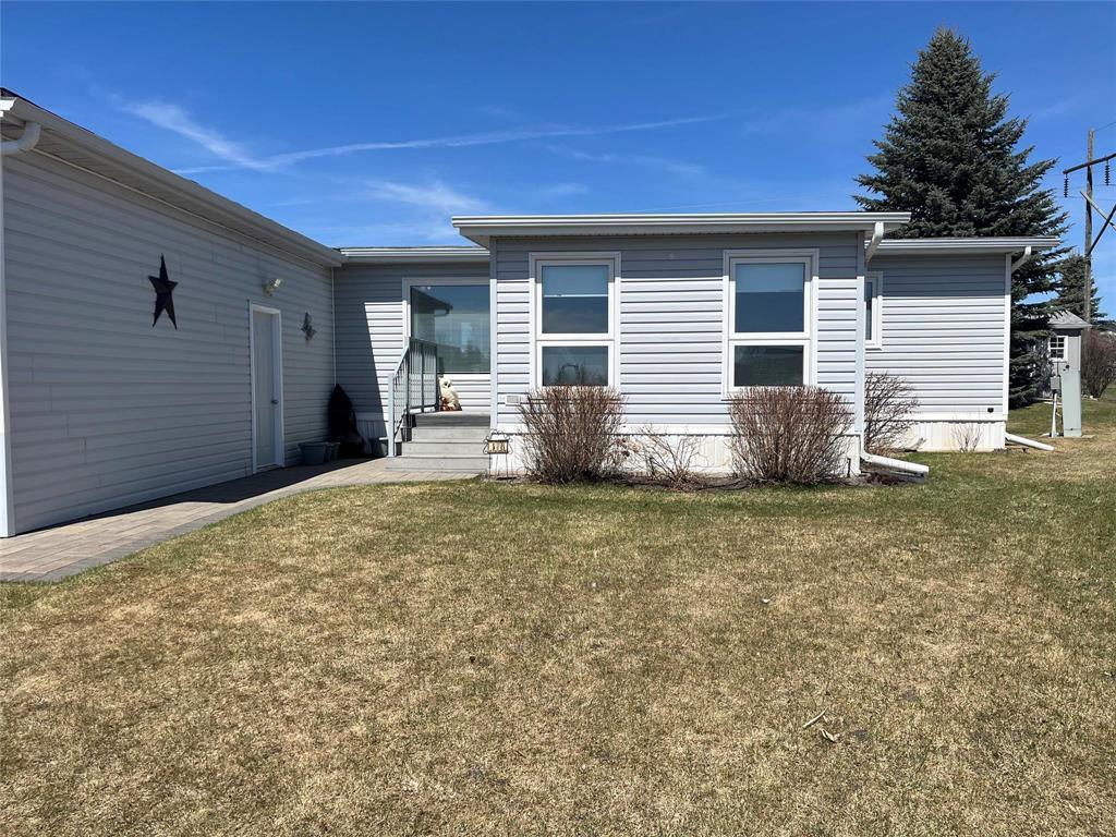 












38 Goldfinch Crescent

,
Brandon,




Manitoba
R7C1B2

