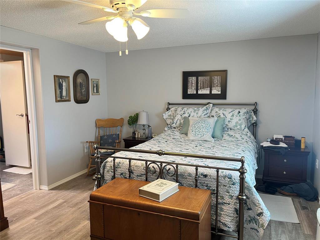 












38 Goldfinch Crescent

,
Brandon,




Manitoba
R7C1B2

