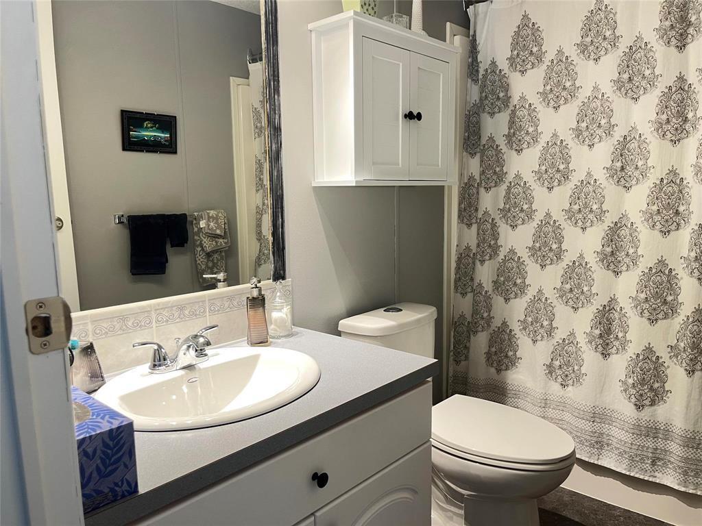 












38 Goldfinch Crescent

,
Brandon,




Manitoba
R7C1B2

