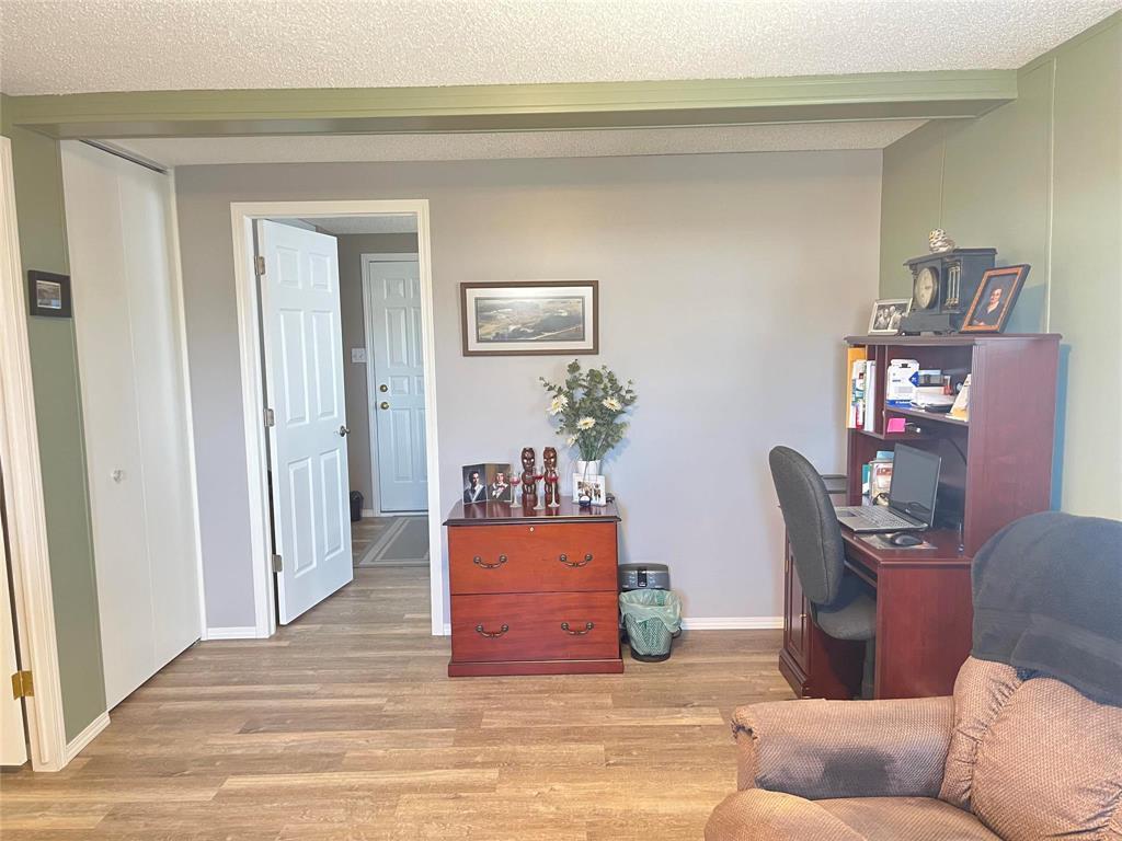 












38 Goldfinch Crescent

,
Brandon,




Manitoba
R7C1B2

