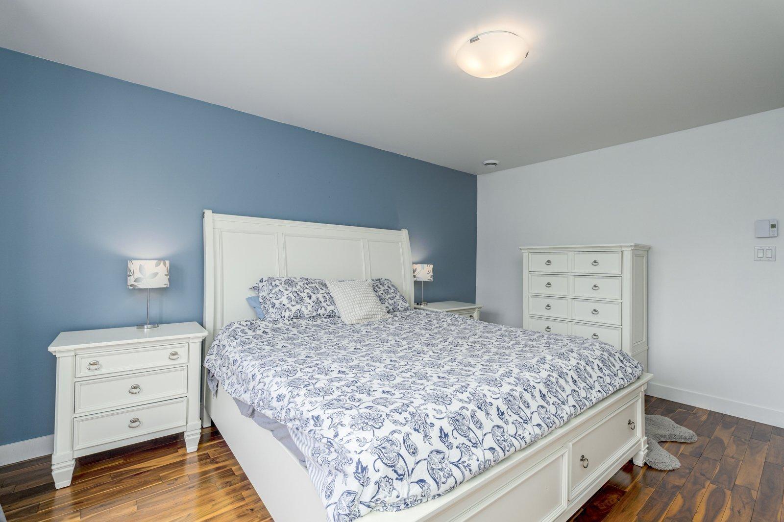









852


Rue Albert-Charpentier

,
Sherbrooke (Les Nations),




QC
J1L0E3

