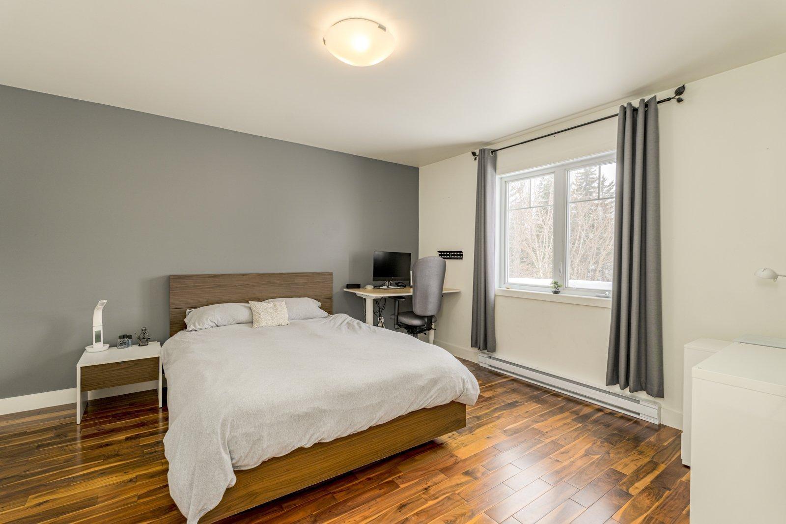 









852


Rue Albert-Charpentier

,
Sherbrooke (Les Nations),




QC
J1L0E3

