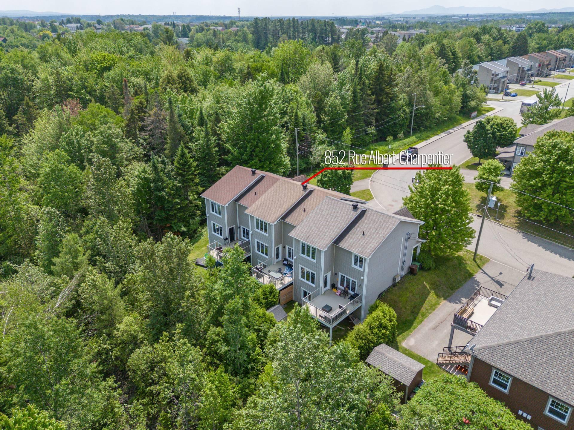 









852


Rue Albert-Charpentier

,
Sherbrooke (Les Nations),




QC
J1L0E3

