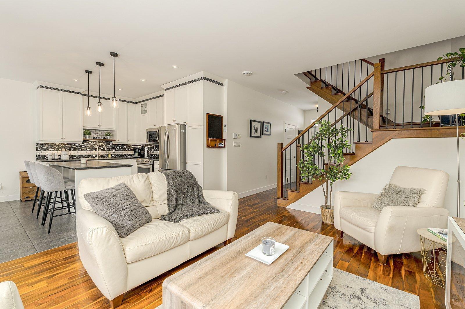 









852


Rue Albert-Charpentier

,
Sherbrooke (Les Nations),




QC
J1L0E3

