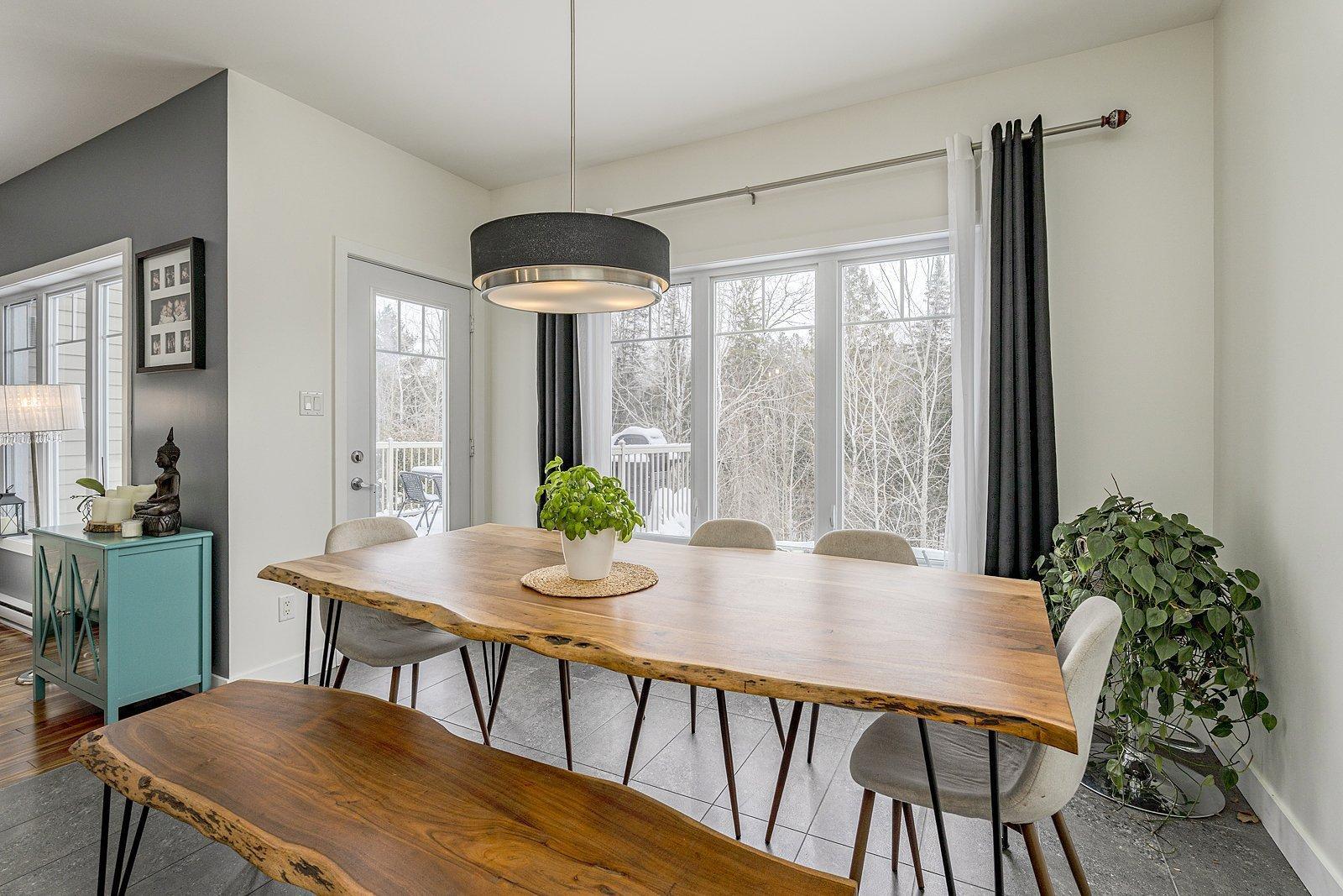 









852


Rue Albert-Charpentier

,
Sherbrooke (Les Nations),




QC
J1L0E3

