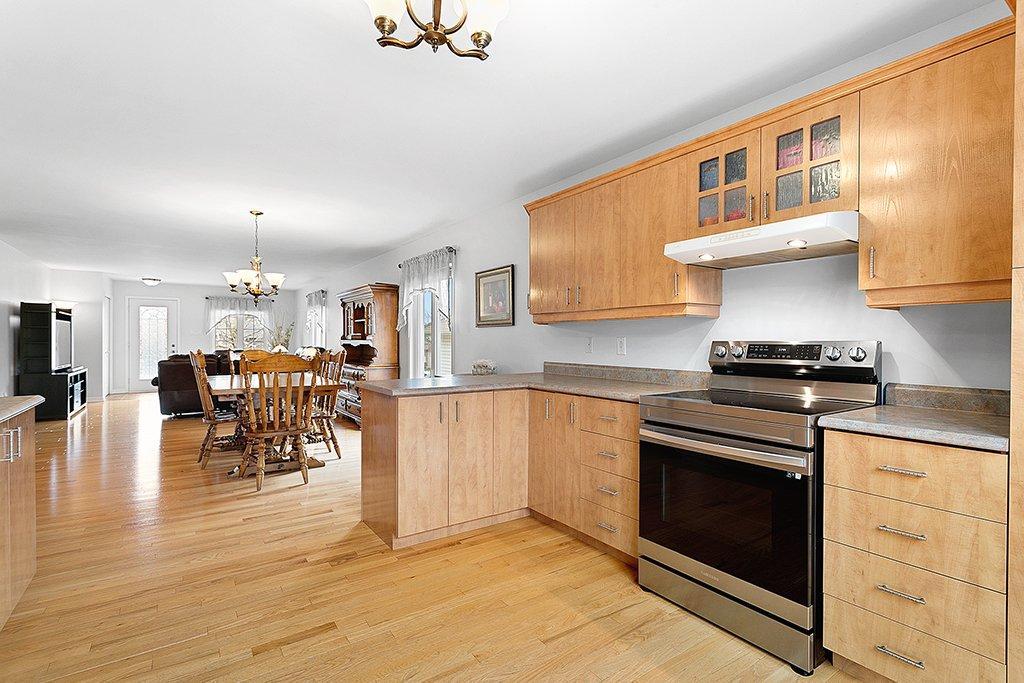 









81


Rue du Verger

,
Gatineau (Aylmer),




QC
J9J3X4

